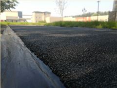 公路网裂贴快速及时处理面层集料颗粒脱落问题